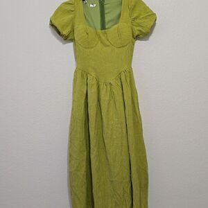 Vintage  puffy sleeves midi dress size Medium